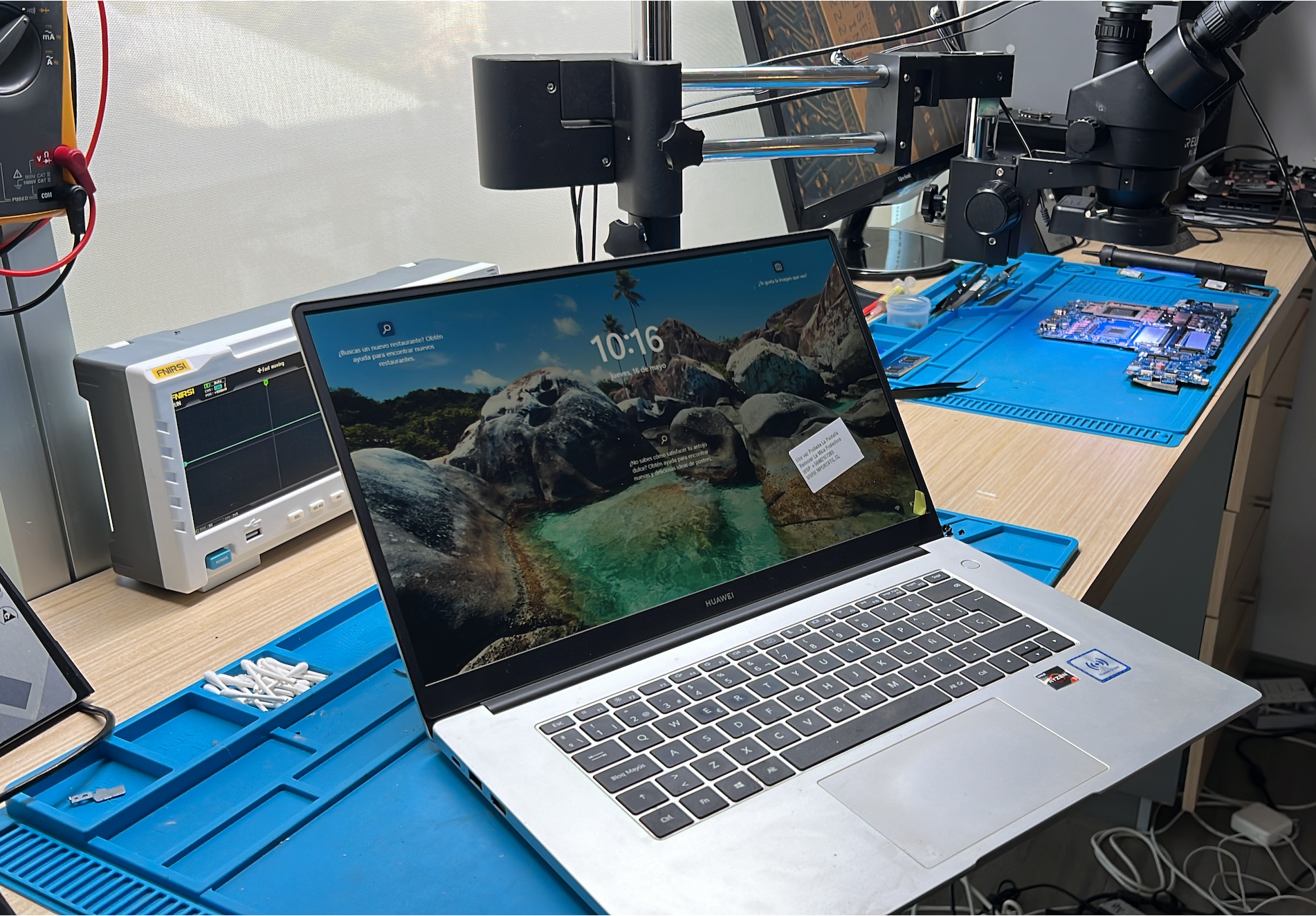 ¿Cómo saber qué pantalla necesita mi notebook? Guía técnica.